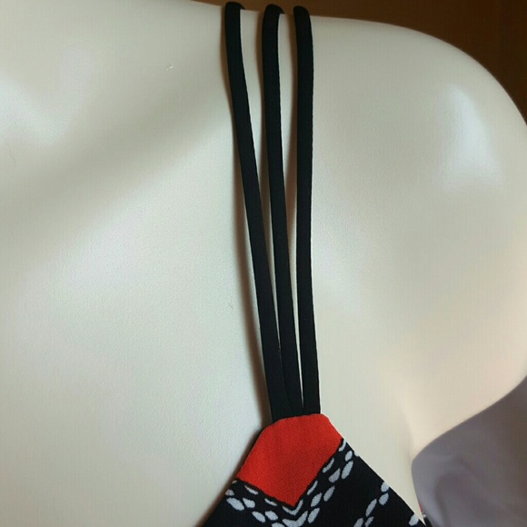 GORGEOUS TANK/BLOUSE - Picture 3 of 3