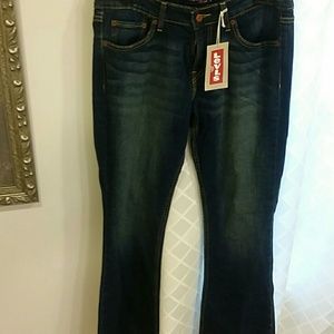 Boot cut jeans