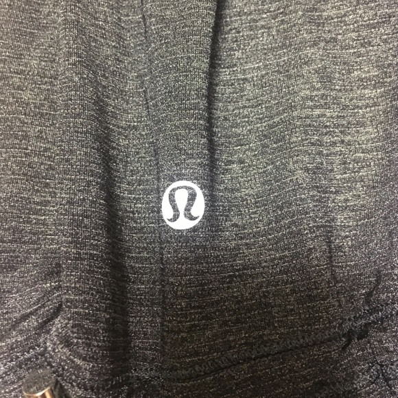 Authentic lulu lemon top - Picture 4 of 4