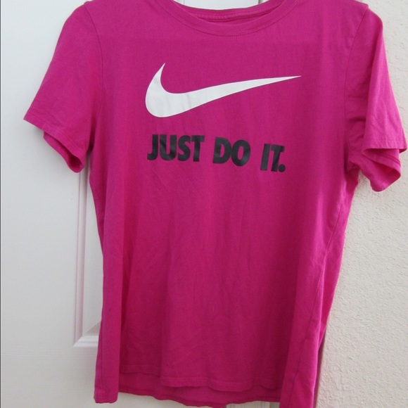 womens pink, black, and white nike tshirt