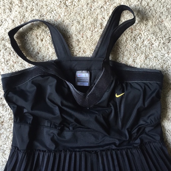 Maria Sharapova Pleated Tennis Dress🎾 - Picture 2 of 3