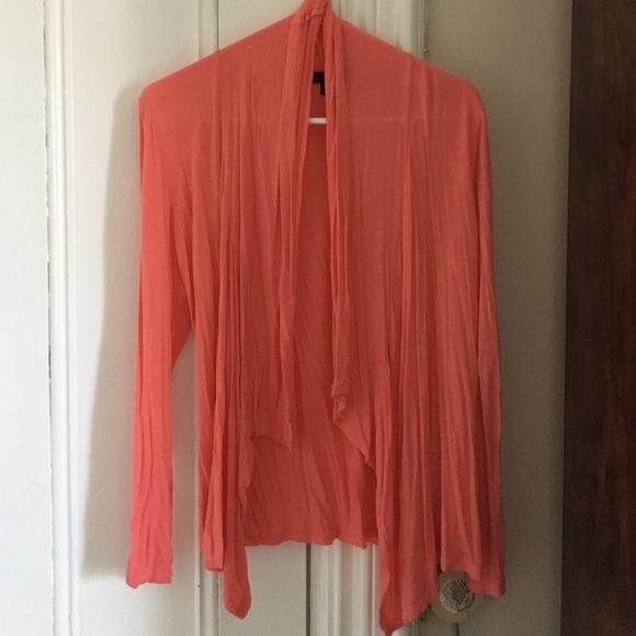 Off pink color light sweater!!
