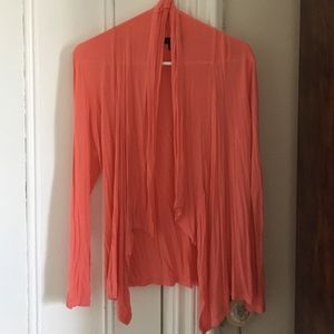 Off pink color light sweater!!