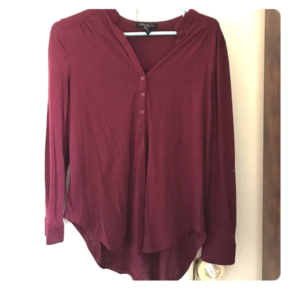 Maroon quarter length long sleeve shirt!