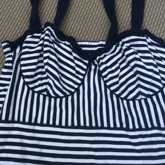 Hollister top bundle!! - Picture 2 of 4