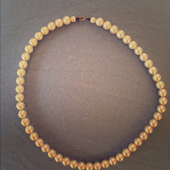 Fiji White Pearls