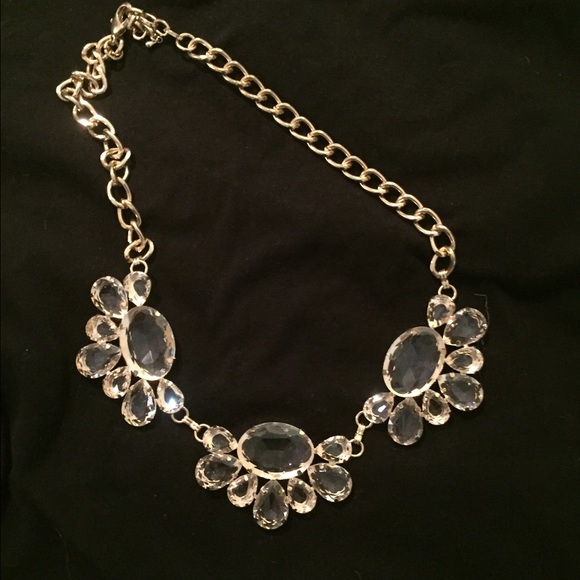 Jewelry - Unique statement necklace