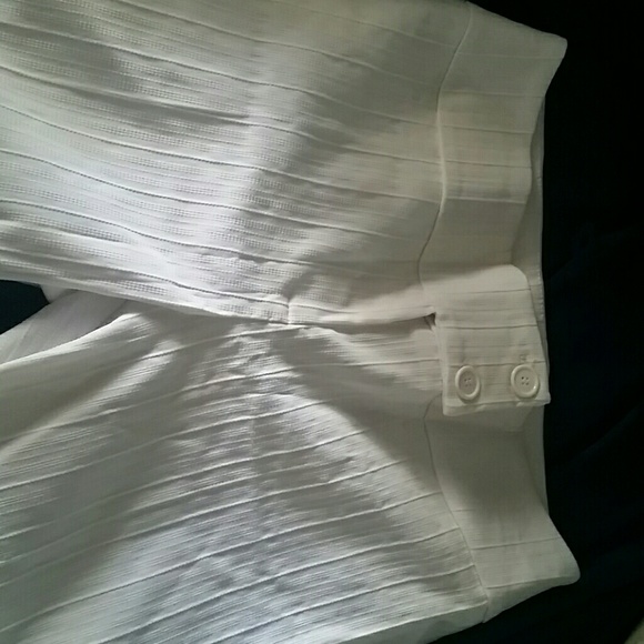 Dots white capris