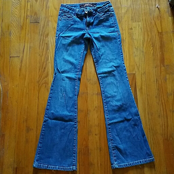 BUNDLE ITEM Grane Jeans