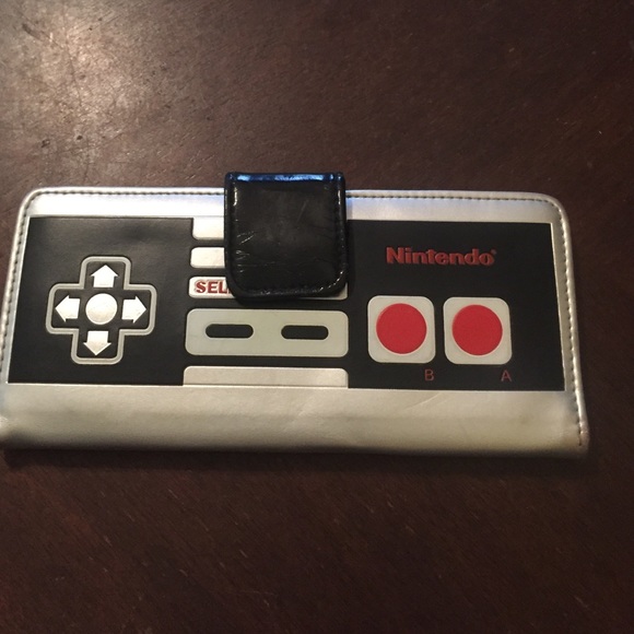 Nintendo Women's wallet