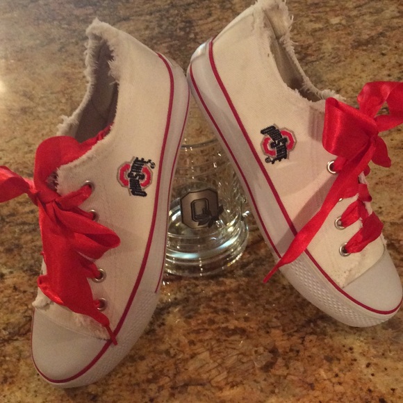 buckeye tennis shoes