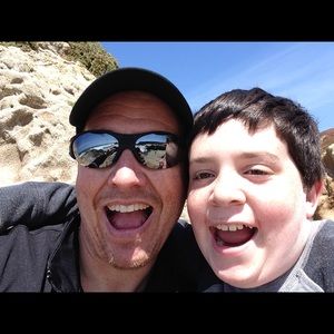 Meet your Posher, Devin