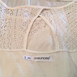 Maurices brand size 3 shirt