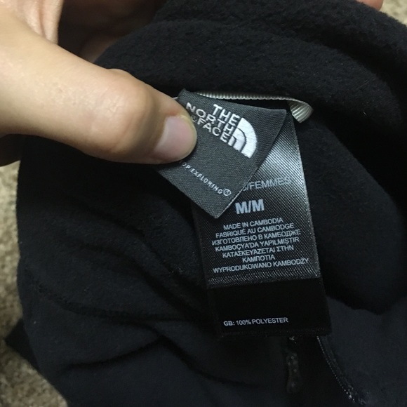 Black north face - Picture 3 of 3