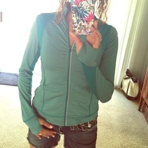 Lucy dri fit full zipper top