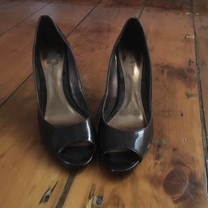 Used Kelly & Katie heels