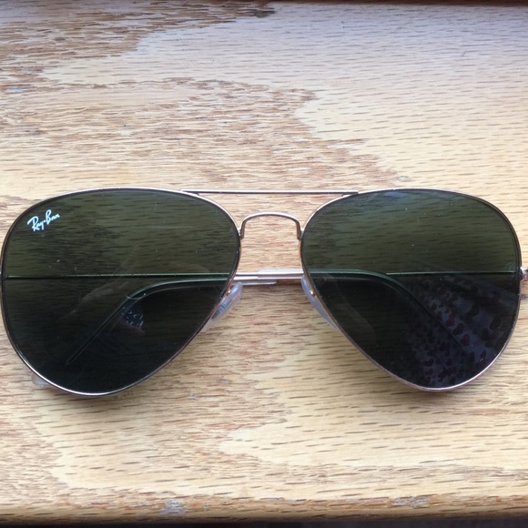 WOMENS RAY BANS!