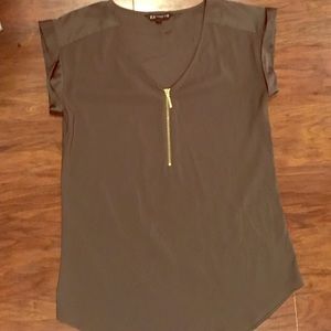 Green zipper blouse XS