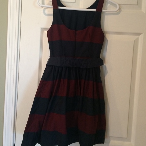 Cute Striped Abercrombie and Fitch Dress! - Picture 3 of 3