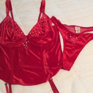 Plus size Red Corset w/matching Panties