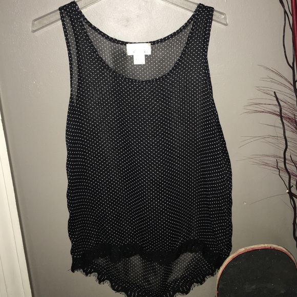 Polka-dot tank top blouse