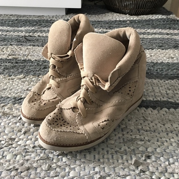 Jeffery Campbell size 9 sneaker wedge