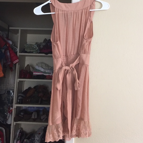 Beautiful Tank - Picture 2 of 4