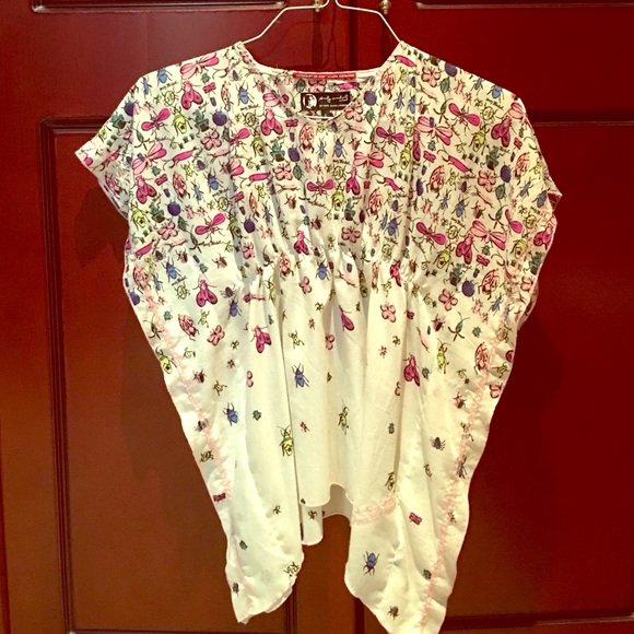 Colorful designed top