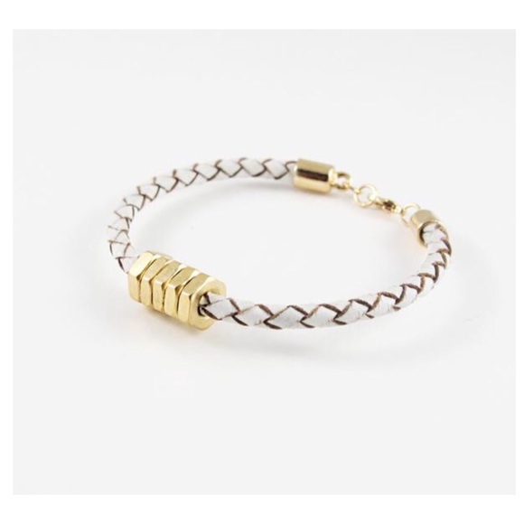 ✨HP✨ 3/4/17. Honeybee Bracelet by Half United. - Picture 3 of 4