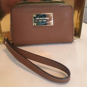 Michael Kors brown wristlet