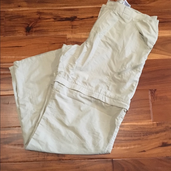 Columbia zip-off convertible cargo pants / shorts.