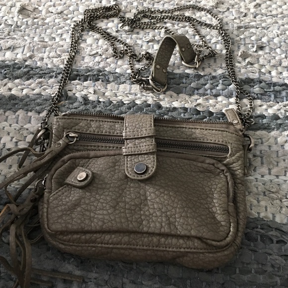 Deena & Ozzy cross body bag from Urban Outfitters