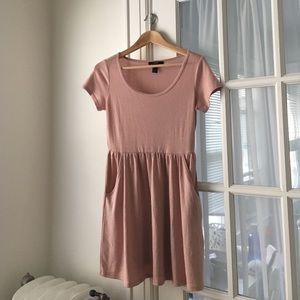Dusty rose T-shirt dress! 🌸