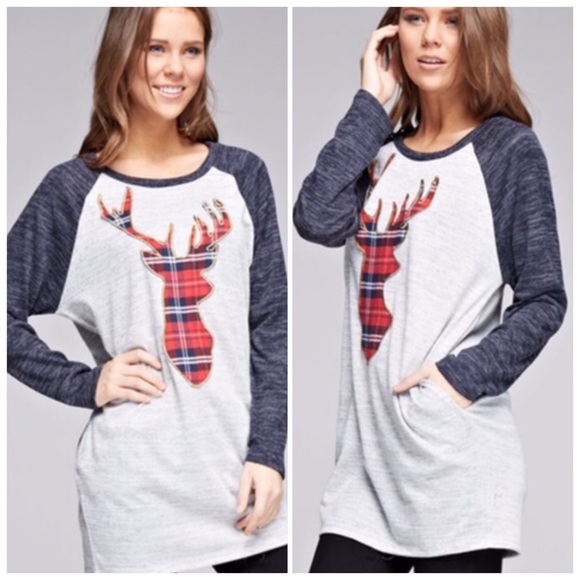 Size Large Reindeer Sweatshirt Style Tunic - Picture 2 of 3