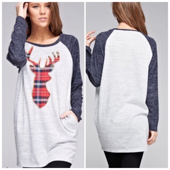 Size Large Reindeer Sweatshirt Style Tunic - Picture 3 of 3