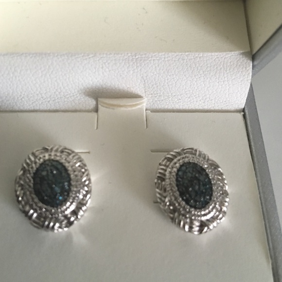 Diamond earrings