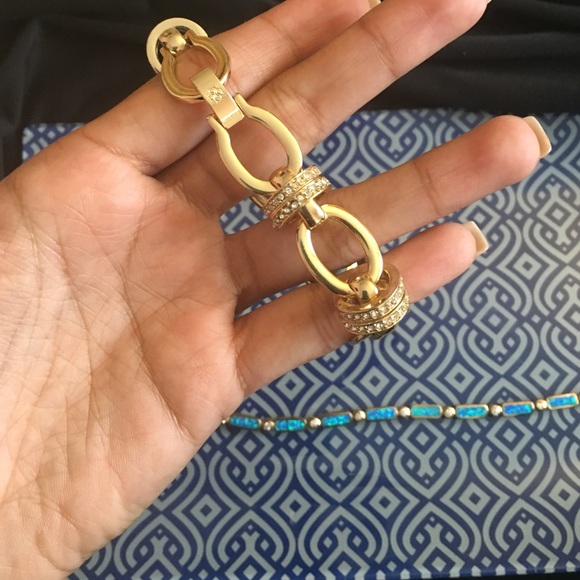Multiple bracelets - Picture 3 of 3