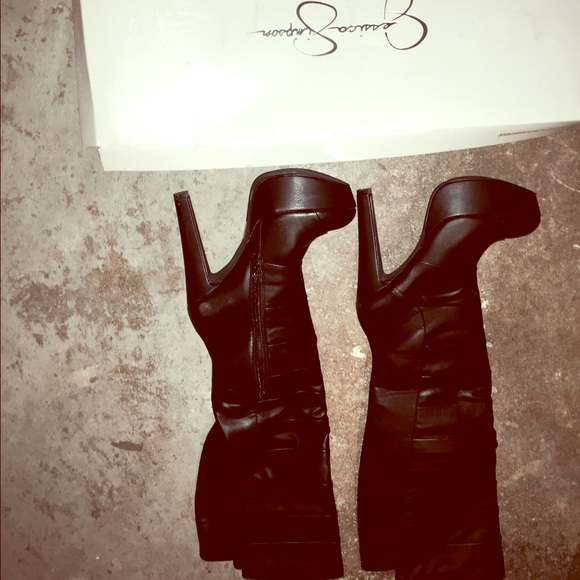 Black knee high boots - Picture 1 of 2