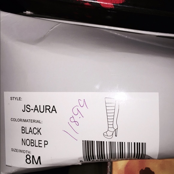 Black knee high boots - Picture 2 of 2