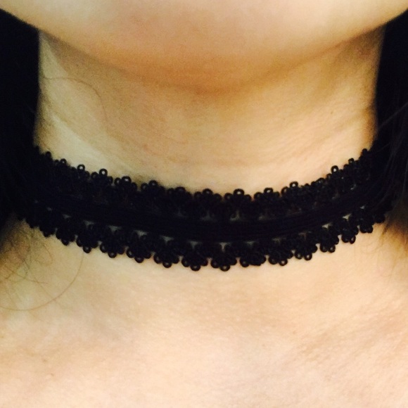 Chocker #283 - Picture 2 of 3