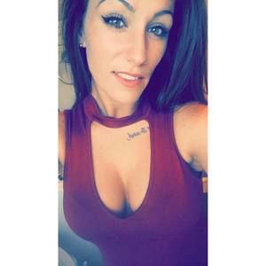 Meet your Posher, Courtney