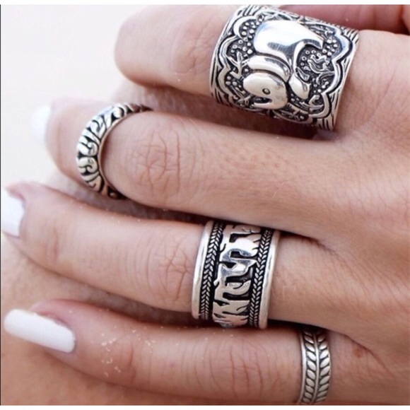 Boho Silver Elephant Midi Ring Set.