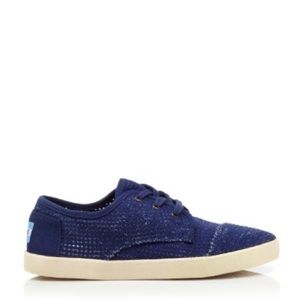 TOMS Paseo (Blue Ink) Perforated lace up sneaker