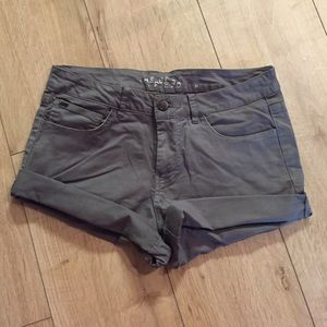 JOE'S JEANS Shorts 💚