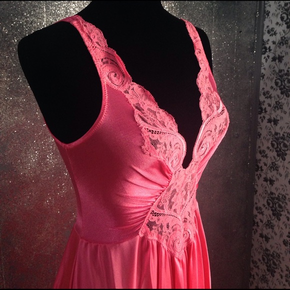 Olga Intimates Sleepwear Pink Vintage Nightgown Floor Length