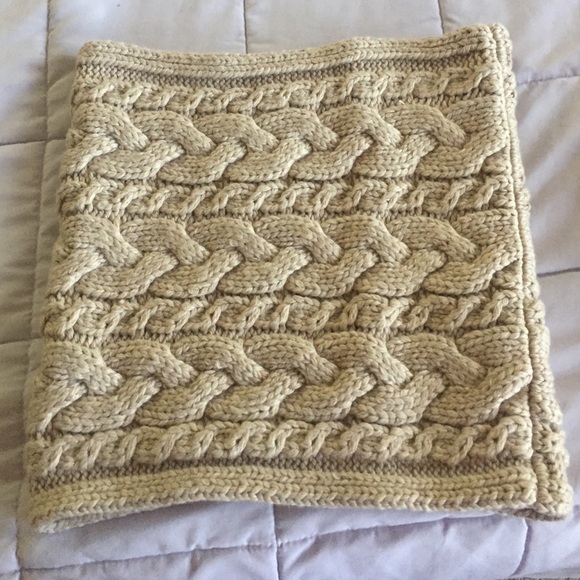 Gap Scarf