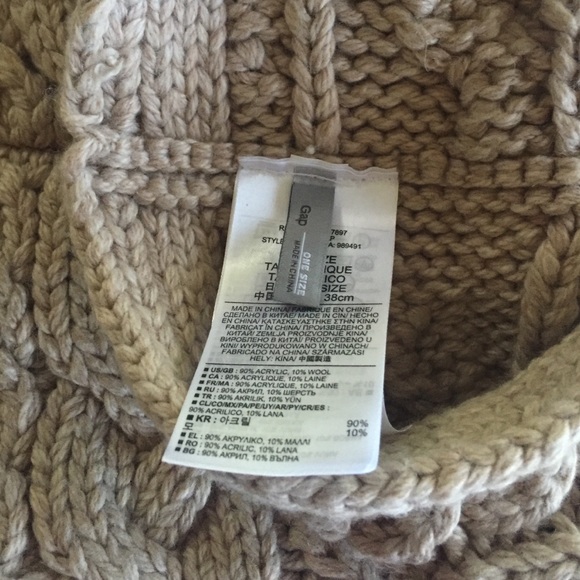 Gap Scarf - Picture 3 of 3