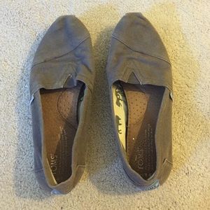 Women's size 8.5 TOMS