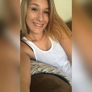 Meet your Posher, Sky