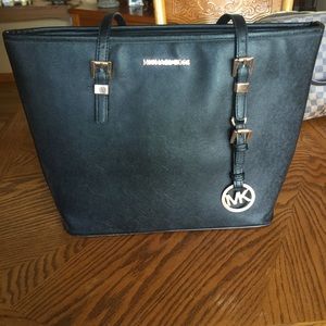 Look alike Michael Kors